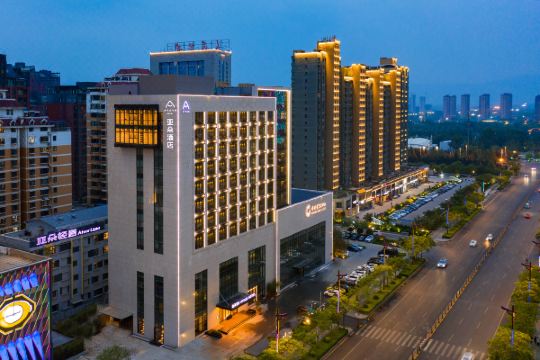 临汾金海湾艺术中心亚朵酒店