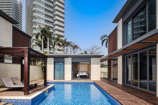 三亚佳节泳池别墅