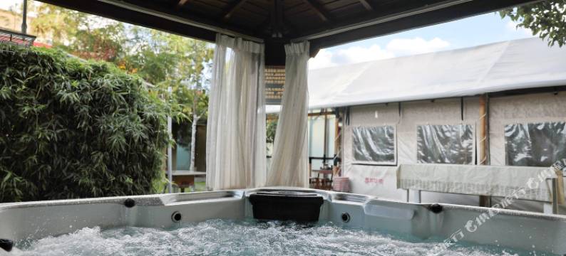 昆明吕合房车露营地图片