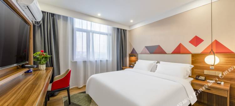 铂曼酒店(潍坊临朐汽车总站店)图片