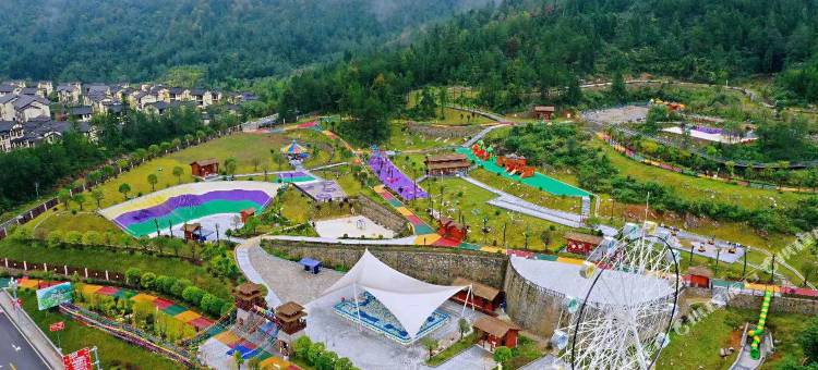 巴山大峡谷云顶森林度假酒店图片