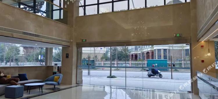 舒悦喆遇酒店(开化根博园人民医院店)图片