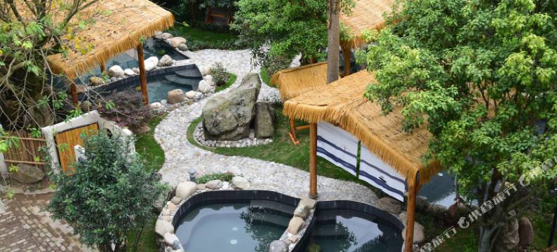 青城山云杉绿洲汤泉酒店图片