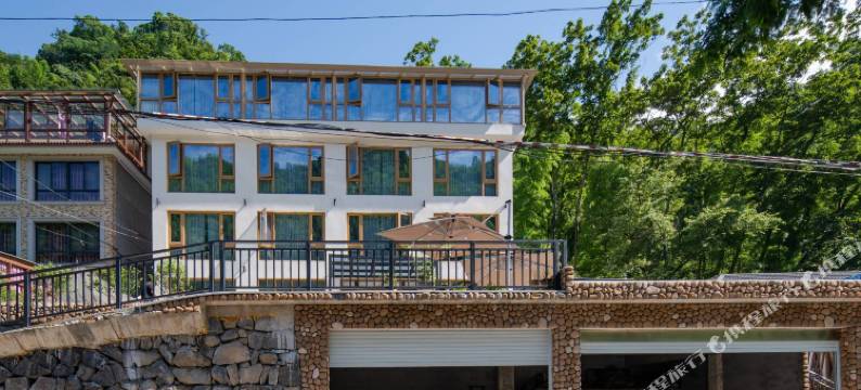 安吉缘兮山奢民宿(藏龙百瀑店)图片