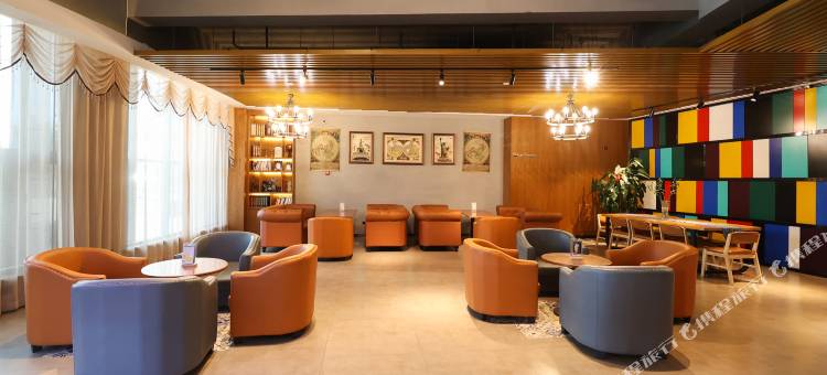 喆啡酒店(银川国际会展中心万达广场亲水大街店)图片