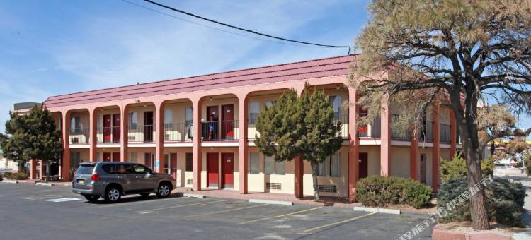 阿尔伯克基树套房酒店(Tree Inn & Suites Albuquerque)图片