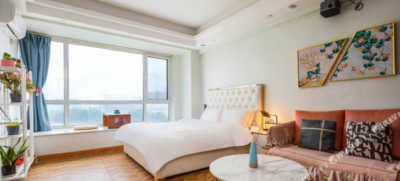 遇见影音公寓(龙湖大街万达店)图片