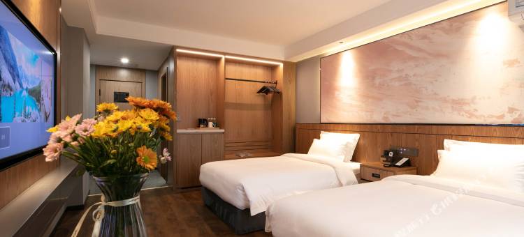 万澳酒店(西安高铁北站凤城九路地铁站店)图片