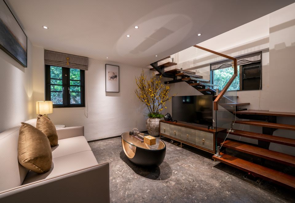 Floral Hotel·Yinlu hotel  (Huitong Ancient Village Shop, Tangjiawan Town, Zhuhai)Hotel Overview