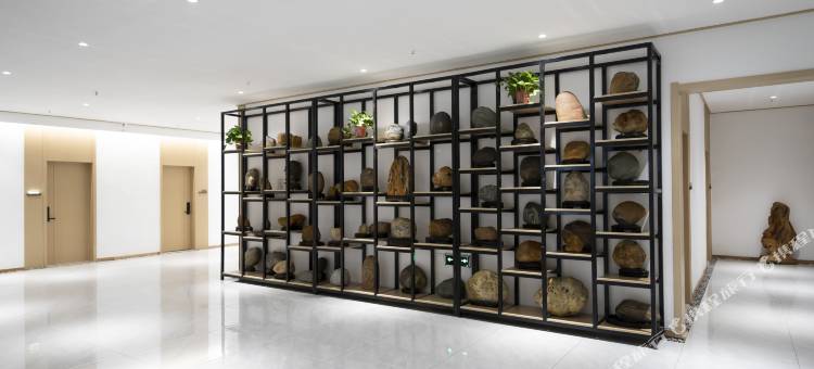 宝丽世家·艺术酒店(漯河高铁西站万达广场店)图片