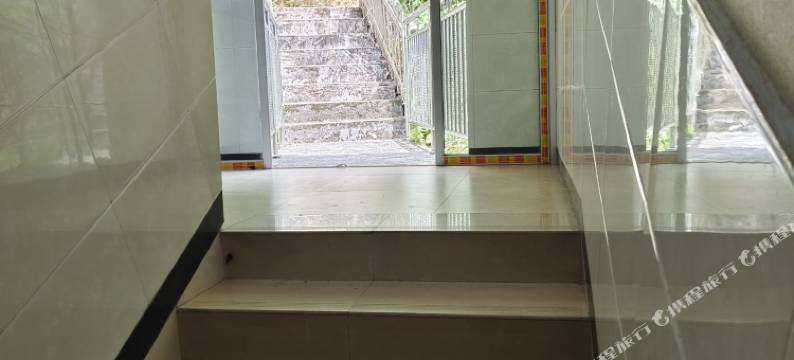 四面山松山林苑图片