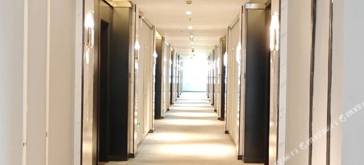 白玉兰酒店(无锡滨湖万达河埒口地铁站店)图片