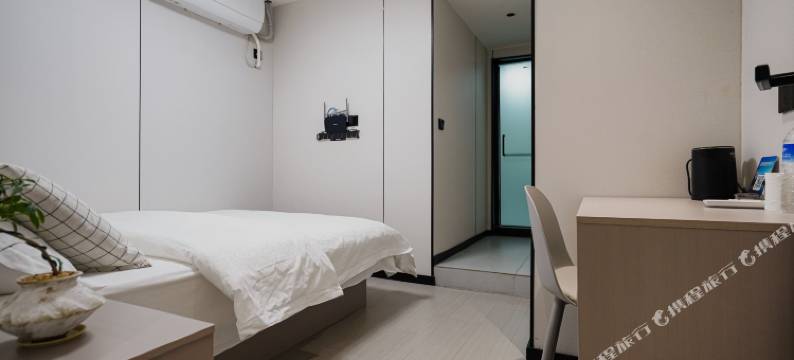 汉街轻奢酒店(楚河汉街SKP店)图片