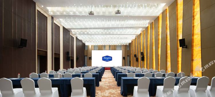 重庆江北嘴希尔顿欢朋酒店图片