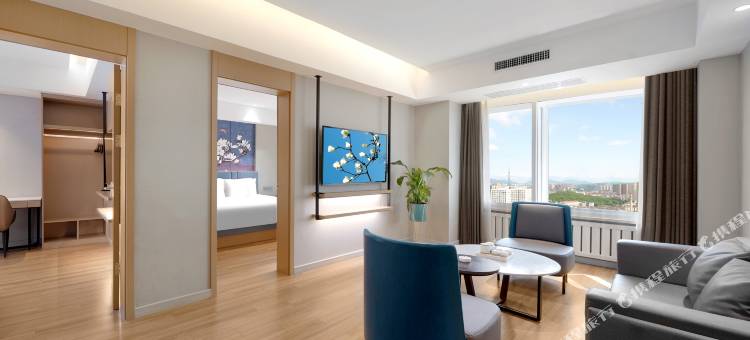 禾怡精选酒店(鞍山火车站万象汇店)图片