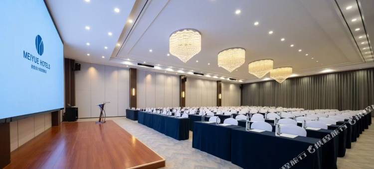 美悦设计师度假酒店(齐河智谷产业园店)图片