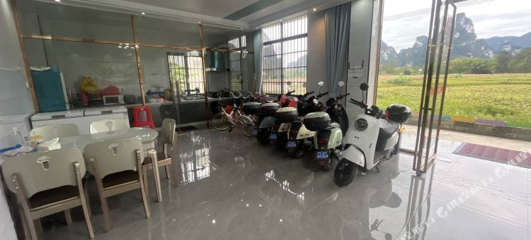 明仕山前月下民宿图片