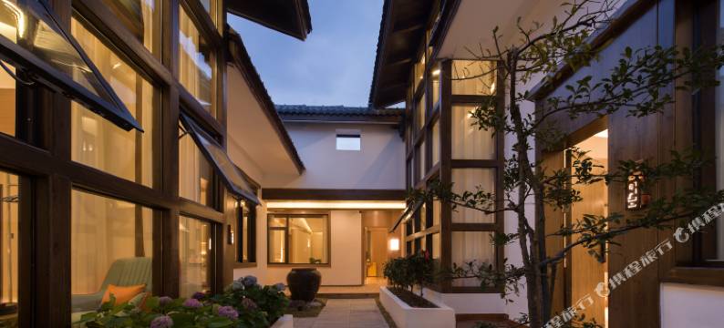 瓦述loft别院(张家界天门山索道站店)图片