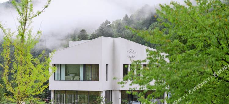 甲勿鉴山RESORT•九寨沟图片