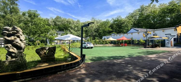 隐庐酉山坡民宿(凤城东站店)图片