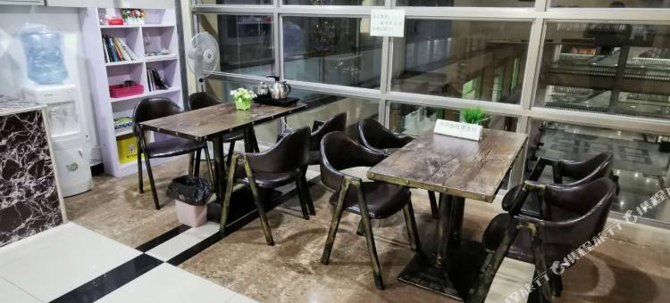 95玖伍后酒店(上海松江大学城店)图片