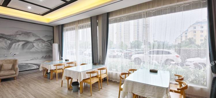 素柏·云酒店(六安叶集胜利时代广场店)图片