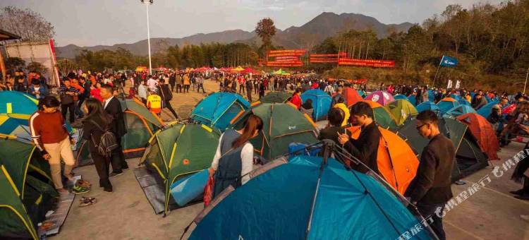 通城黄袍山户外基地图片