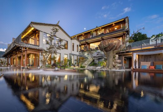 腾冲每景山墅·温泉度假酒店外景图