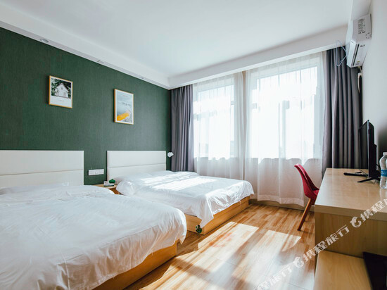 察右中旗沃客优舒适酒店