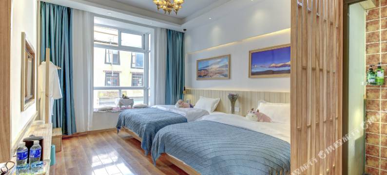 香格里拉乐庄林卡客栈(独克宗古城店)图片