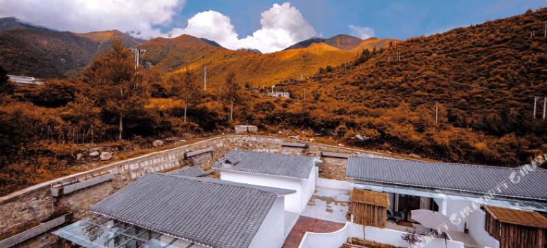 康定栖溪山舍民宿(木格措店)图片