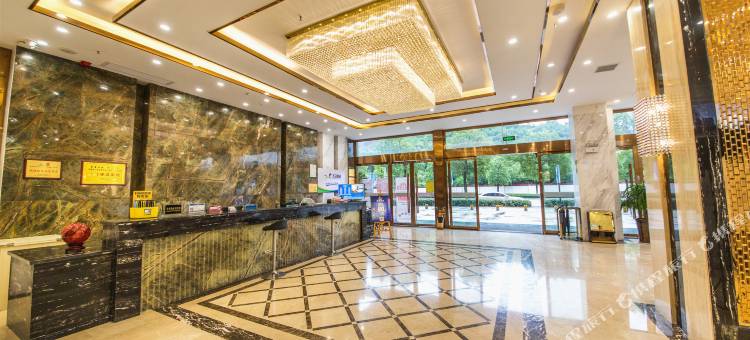 春霖酒店(宜昌三峡企业总部基地夷陵万达广场店)图片