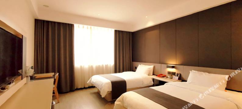 花海假日酒店(崇州罨画池小东街店)图片