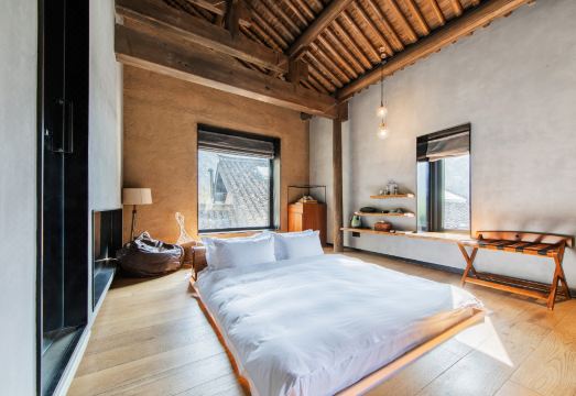 Blooming mountains Homestay Hotel Overview