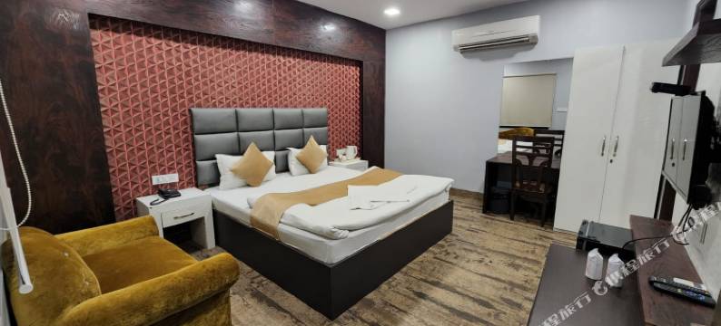 曼达基尼皇家酒店(Hotel Mandakini Royale)图片