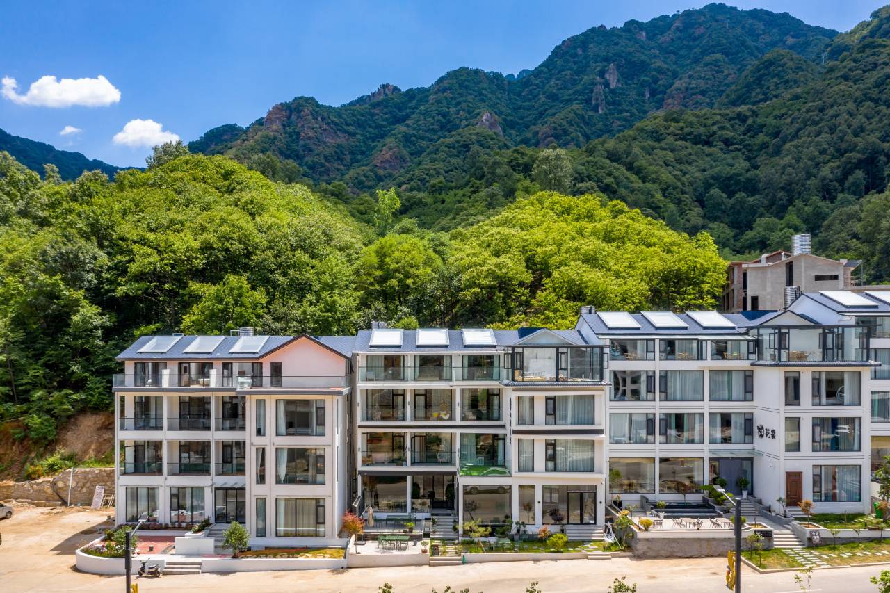 花筑·栾川南山里酒店(老君山中灵索道店)图片