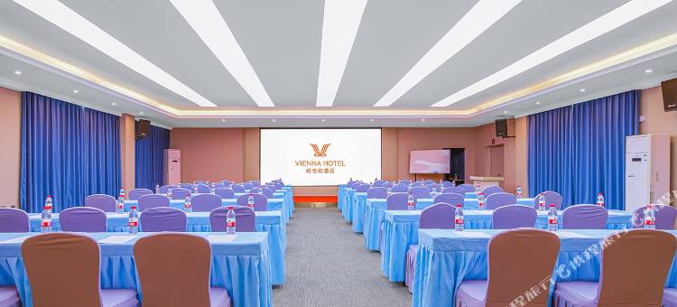 维也纳酒店(文山州一中西华公园店)图片