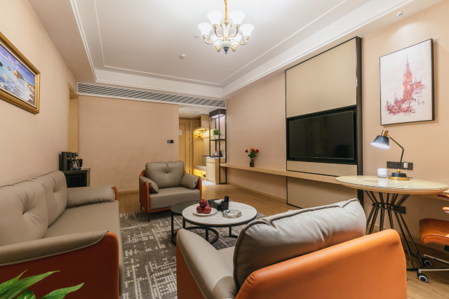 Vienna International Hotel (Zhaotong Hongxing Hejing Plaza) Over view