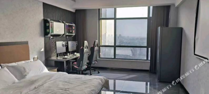 云顶电竞酒店(泌阳铜山湖大道店)图片