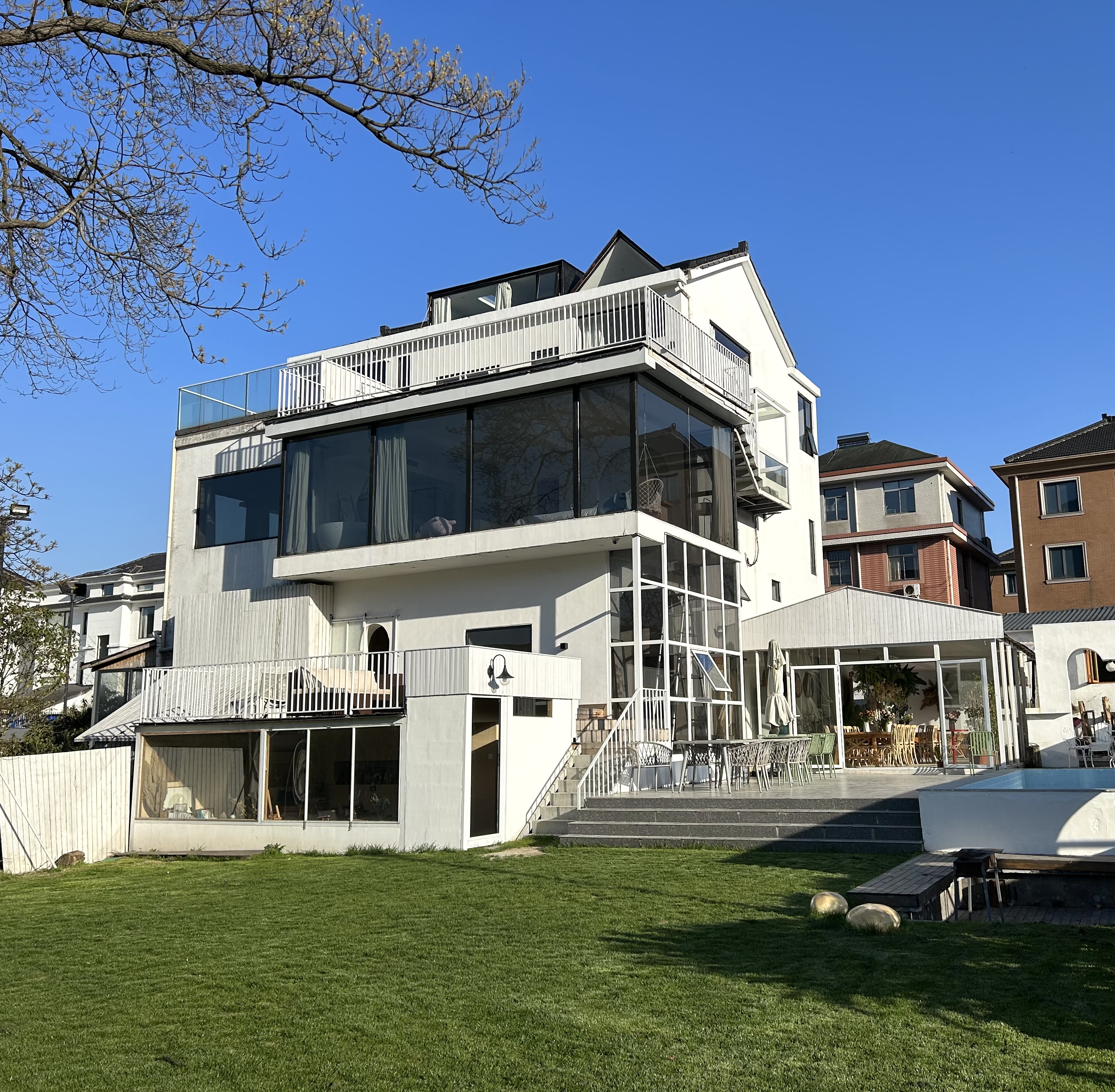 Jianshan Yishe Hostel Over view