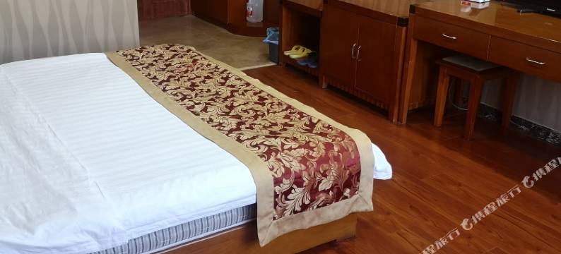 朱日和华锦酒店图片