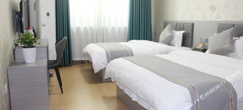 施秉盛鸿酒店图片