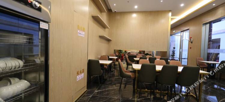 唯庭酒店(上海罗店古镇美兰湖地铁站店)图片