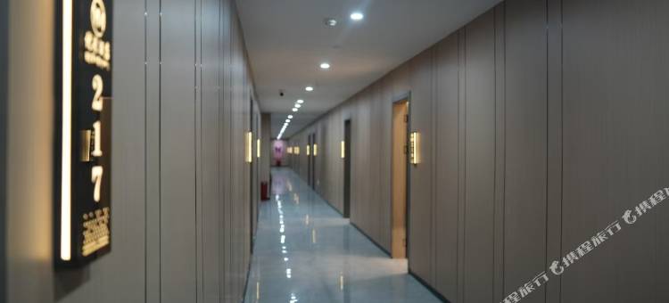 安多优米富氧酒店图片