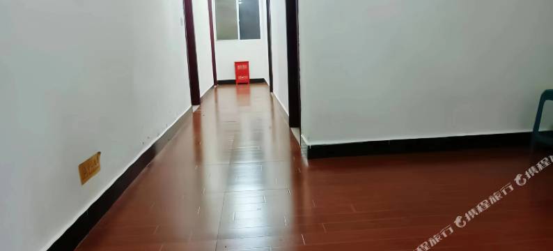 光雾山鸿祥客栈图片