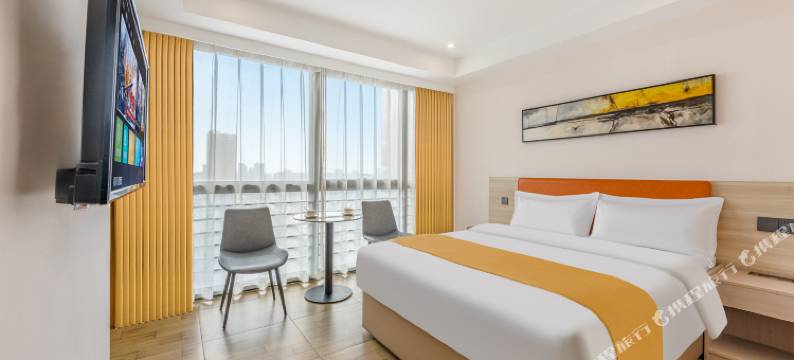 铂江国际公寓(佛山湾华地铁站天虹购物中心店)图片