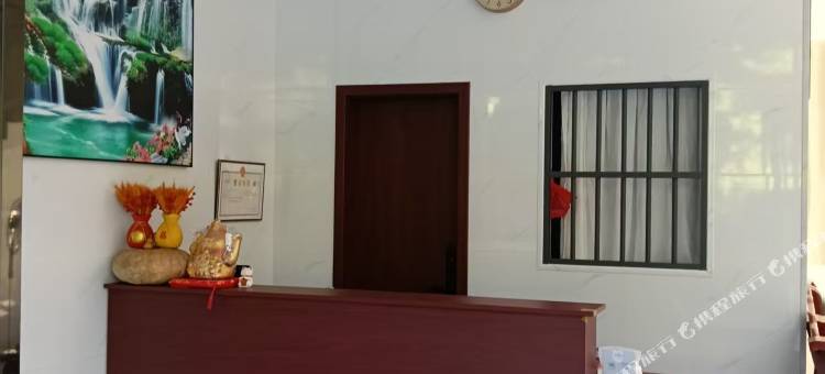 雅居宾馆(那劳镇店)图片