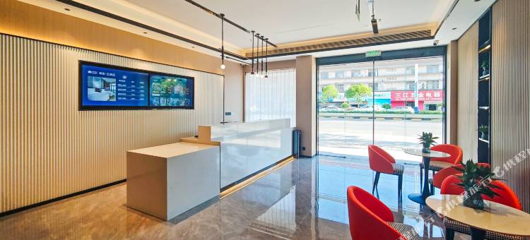 如家睿柏·云酒店(南通海门国营江心沙农场店)图片