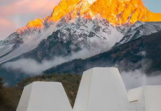 丽思漫?溯野雪山野奢度假酒店外景图