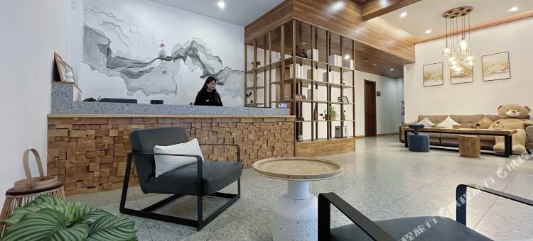 子遇民宿(稻城亚丁游客中心店)图片